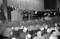 Eröffnung der "Woche der Brüderlichkeit" der Gesellschaft für christlich-jüdische Zusammenarbeit im Schauspielhaus, 11. März 1962, Stadtarchiv Karlsruhe 8/BA Bildstelle I 831/10.
