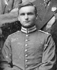 Emil Firnrohr, Ausschnitt aus einem Mannschaftsfoto des FC Phönix 1912, Stadtarchiv Karlsruhe 8/SpoA 591.